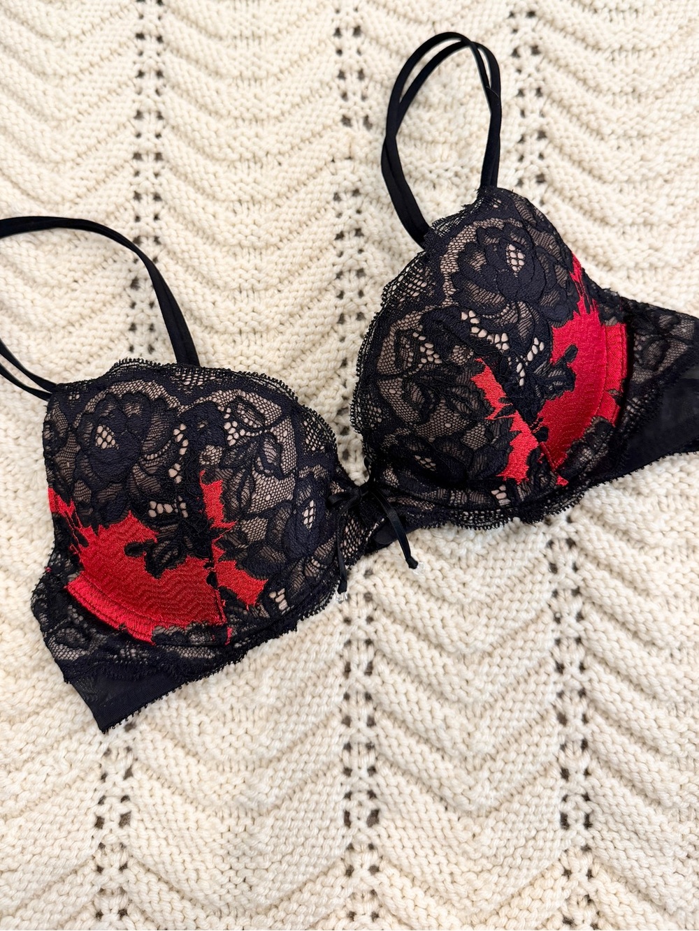 Victoria’s Secret Push-Up Bra Gothic Dark Fairy Core Whimsy 34A Lace Whimsigoth